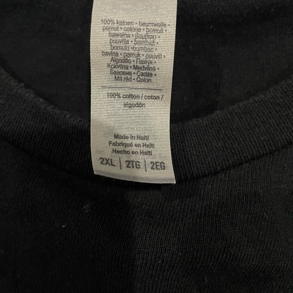 Jesus loves You Black T-Shirt with Green Graphic Size 2XL - Picture 3 of 5